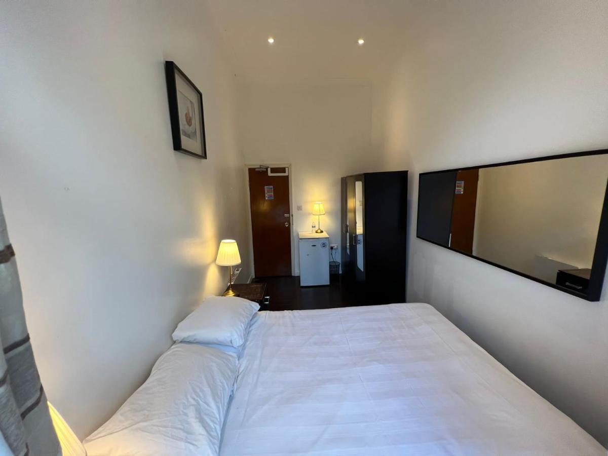 Cavali Hotel London Bagian luar foto
